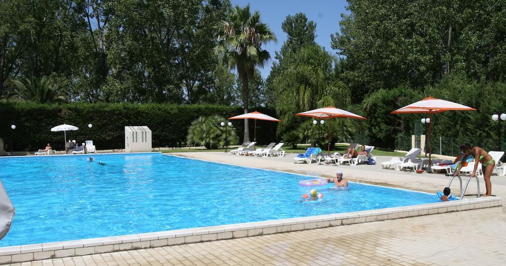 Marina Di Rossano Village Club Eksteriør billede