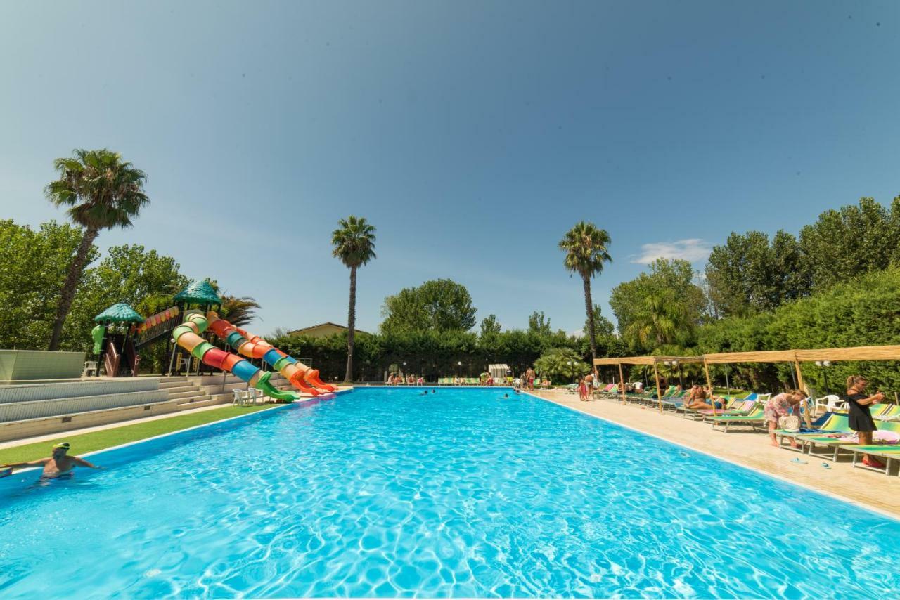 Marina Di Rossano Village Club Eksteriør billede